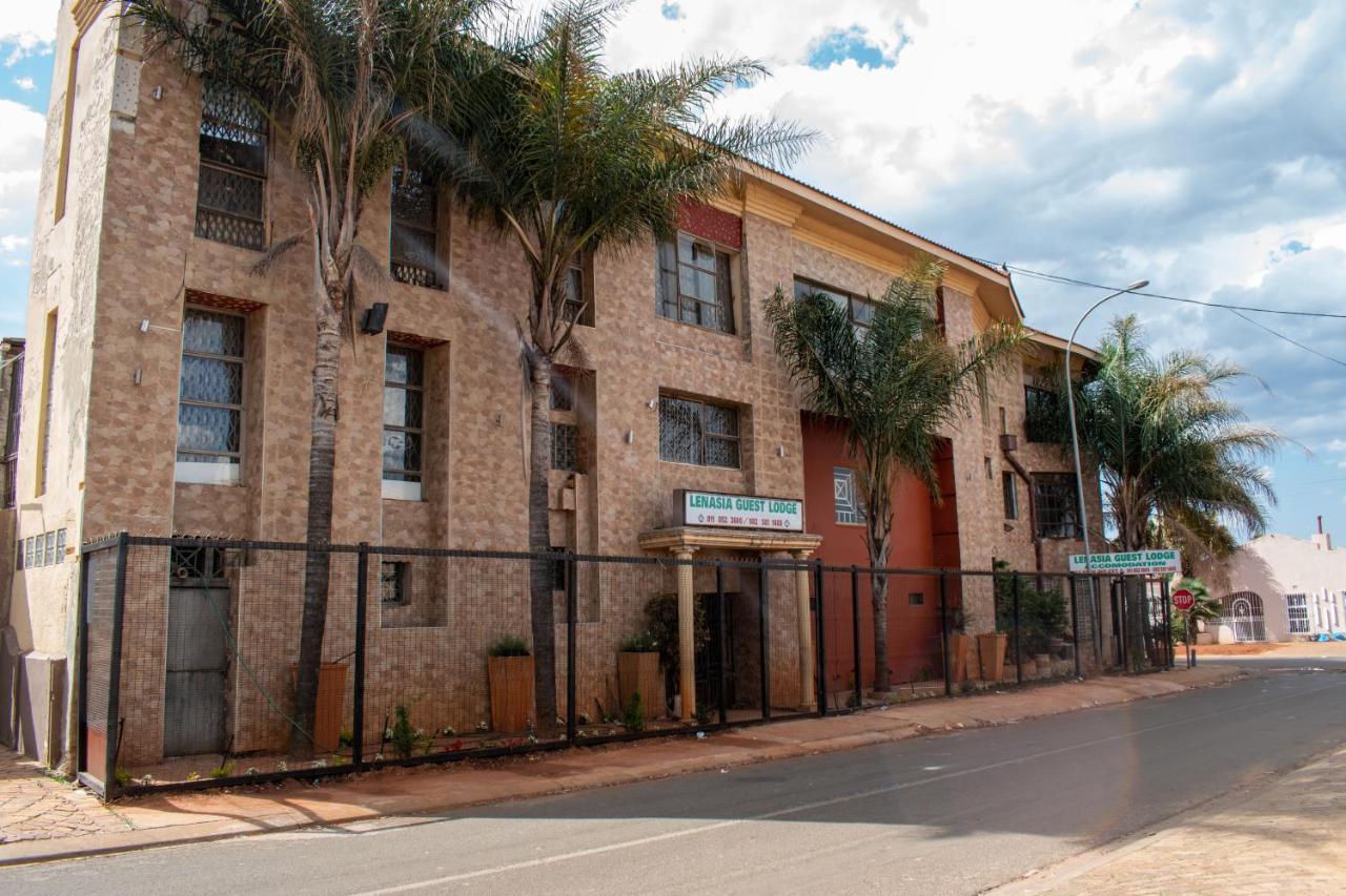 Lenasia Guest Lodge Exterior foto